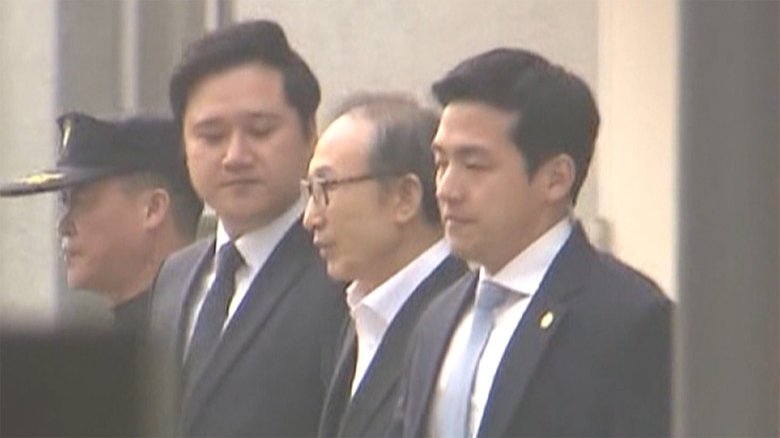 李明博元大統領 懲役17年確定 10億円収賄で