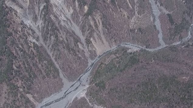 土砂置き場候補地の大井川・燕沢