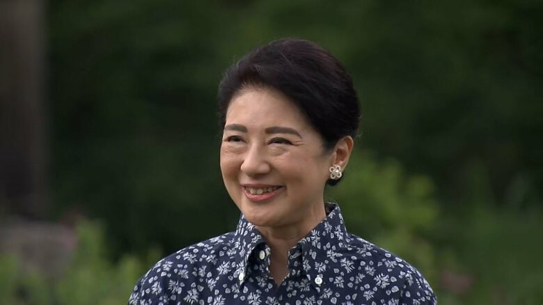 今年もかりゆし姿で…那須御用邸を散策される天皇皇后両陛下と愛子さま（7月15日）