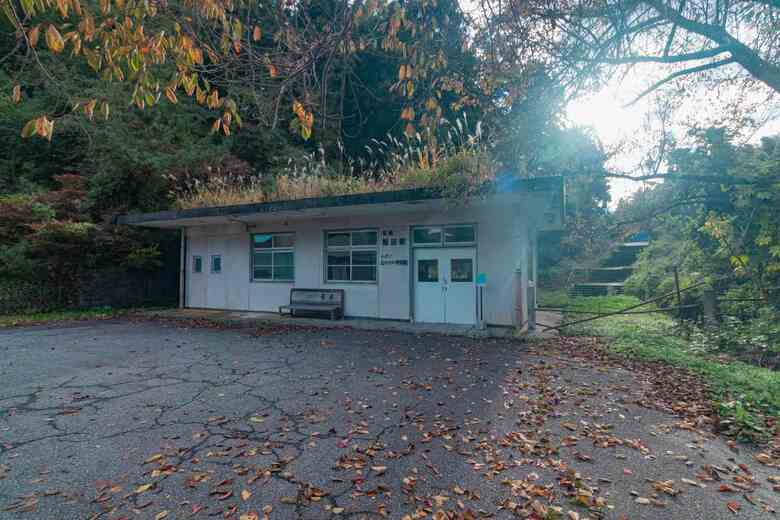 旧飯田駅（2022年11月撮影）