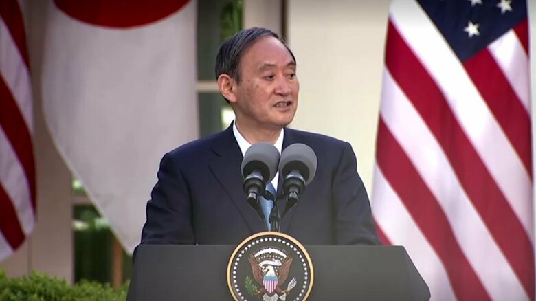 日米共同記者会見に臨む菅首相