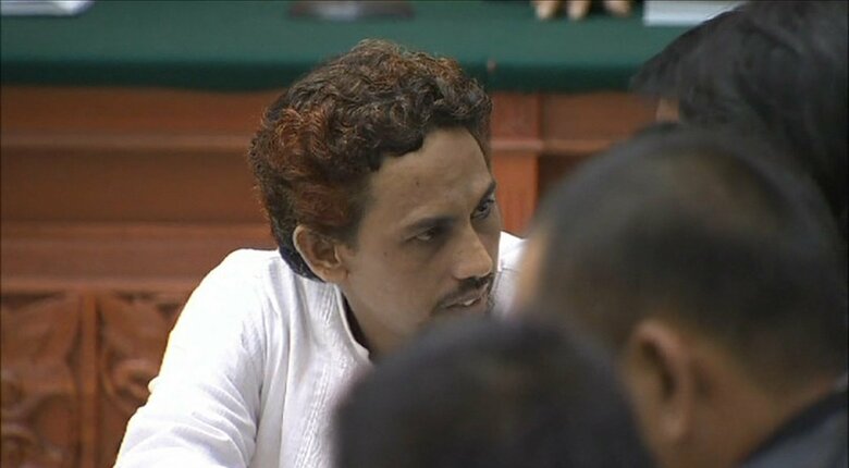 バリ島爆弾テロで使用された爆弾を製造したとして逮捕、収監されたウマル・パテク（2012年6月）