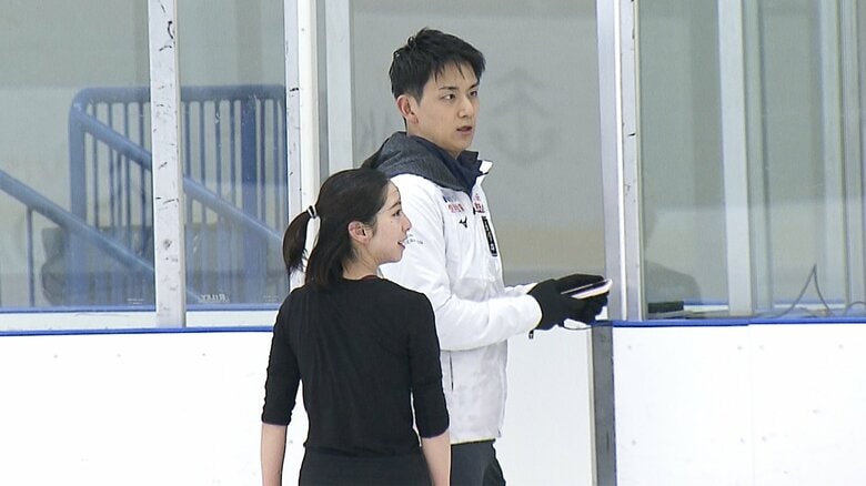 氷上練習をするりくりゅう