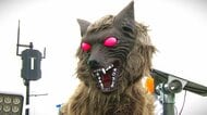  『お前だけは許さない！』空港を守る”怪物ロボット”登場！キツネなど動物侵入に悩む釧路空港に『新型自走式モンスターウルフ』本格導入！自律走行＆50種類の音、声、光でケモノの侵入を防止〈北海道〉