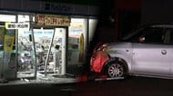 高齢者マークの車が夜のコンビニに突っ込む…店内はぐちゃぐちゃに アクセルとブレーキ踏み間違えたか 愛知・犬山市