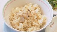 「豪華！特別な味」松茸23本を“炊き込みご飯”や“茶碗蒸し”で　産地の小学生が給食で味わう　2026年は雨で豊作、6年生が収穫　長野・南相木村
