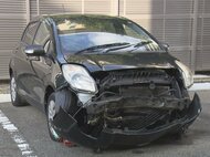 未明に無灯火の車が…パトカーが停止求めると逃走し中央分離帯に衝突 45歳男を酒気帯び運転で現行犯逮捕