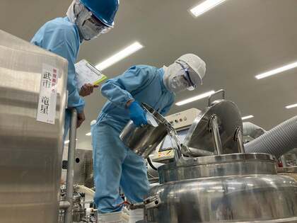 おむつ発想の日焼け止めクリーム「by365（バイサンロクゴ）」の新たな挑戦は、処方開発数100超の最難関「ジェルタイプ」。発売にこぎつけた研究者と製造技術者の奮闘とは？