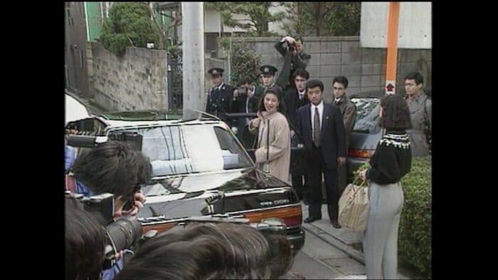 東宮仮御所へ向かう小和田雅子さん