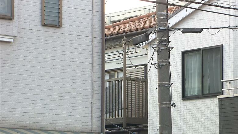 「ケアマネジャーを切りつけた」川口市の住宅で男女2人死亡 住人の高齢女性にケガなし 息子が自殺図ったか 埼玉|FNNプライムオンライン