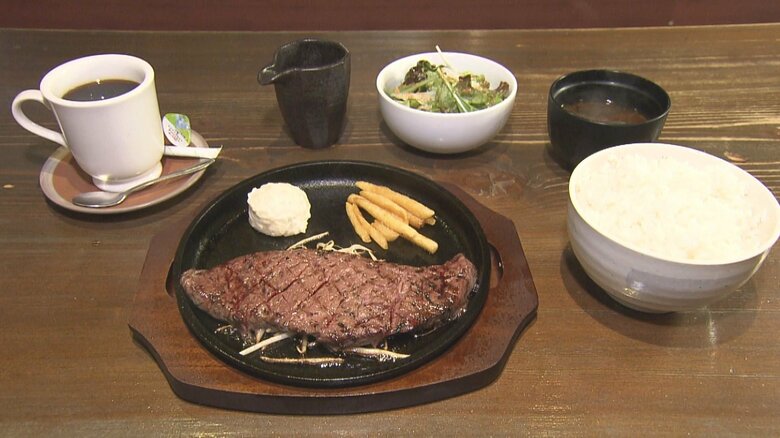開店前から行列で「めちゃくちゃうまい」…焼肉店が本気で始めた“ステーキモーニング”肉150gにドリンクはもちろんサラダ等も付いて990円｜FNNプライムオンライン