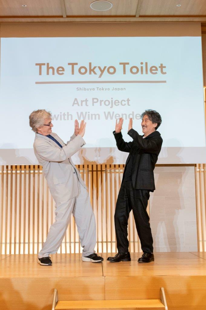 役所広司さんと共に　THE TOKYO TOILETアートプロジェクトの記者発表（2022年5月）© 永禮 賢 提供：日本財団