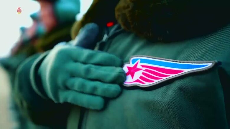 「朝鮮人民軍創建75周年を祝う盛大な軍事パレード映像」の1シーン②