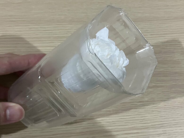 心配な場合は、ティッシュを詰めるのもアリ