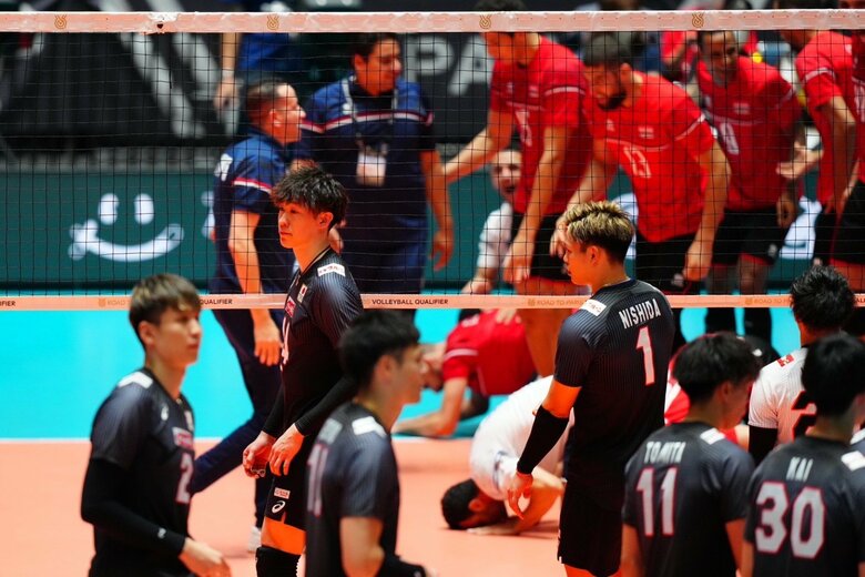 まさかの逆転負け…唖然とする日本代表と喜ぶエジプト代表