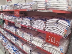 「学生服は頻繁に洗濯するのに適さない」…岐阜県教委が“体操服での通学認める” 制服販売店がセール