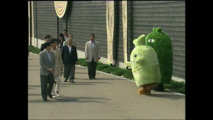 平成17（2005）年7月　万博会場を視察される皇太子ご夫妻（愛知・長久手市）