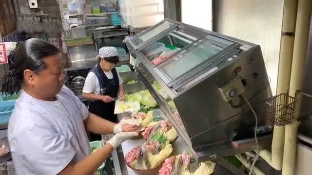 鍋の仕込み