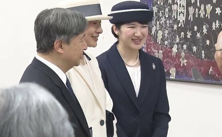 天皇ご一家が学童疎開船「対馬丸」記念館を初訪問　生存者の元館長と対面…「かりゆし」の装いで首里城公園にも【沖縄慰霊の旅2日目】｜FNNプライムオンライン