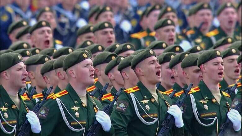 ロシアで第二次世界大戦の勝利を祝う式典と軍事パレード　プーチン大統領「核を扱う部隊は常に戦闘の準備態勢にある」と欧米をけん制｜FNNプライムオンライン