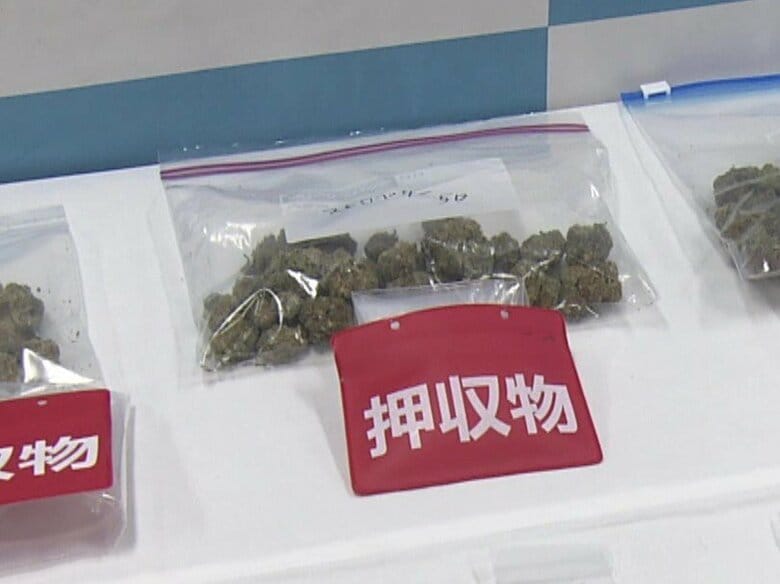 家宅捜索で“植物片”…集合住宅の一室で大麻を販売目的で所持か 22歳男と18歳女を現行犯逮捕 いずれも容疑を否認｜FNNプライムオンライン
