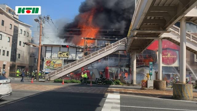 長崎市のJR浦上駅そばで4棟を焼く建物火災