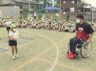 「目標を作り、超えていってほしい」車いすバスケ“銀”の秋田啓選手が幼稚園で子供達と交流