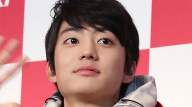 俳優の伊藤健太郎容疑者を逮捕 ひき逃げの疑い 警視庁