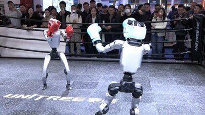 AI搭載ロボット続々…ロボット同士のボクシングの試合や“乗れる”スーツケースも　中国・上海で家電見本市開幕