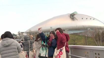 【いよいよ嵐がやってくる！】札幌からラストツアーがスタート…メンバーが食べたケーキやラーメン 訪れたゆかりの地はすでに興奮最高潮…チケットをゲットした熱烈ファンは早くも涙