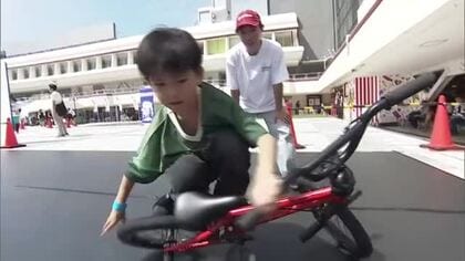 東京五輪で人気上昇“アーバンスポーツ”の魅力を体感 9種目の体験ブースで家族連れなどが楽しむ　新潟市