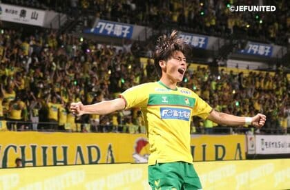 【Jリーグ】低迷する名門は15シーズンぶりのJ1復帰なるか？命運を託されたストライカーの名は小森飛絢(ひいろ)