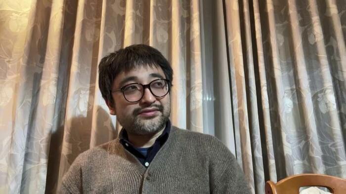 FNNのインタビューに応じる海野さん