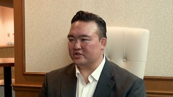 師匠の二所ノ関親方