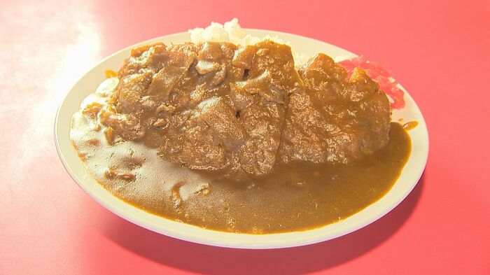 カツカレー(1080円)