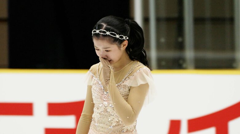 全日本を逃し、悔し涙を見せる中井亜美