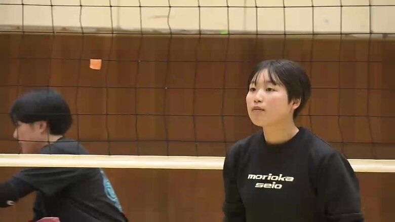 セッターの稲妻はるか選手