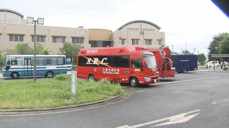 薬品の誤投入が起きた温水プール。利用者ら200人が避難したという。