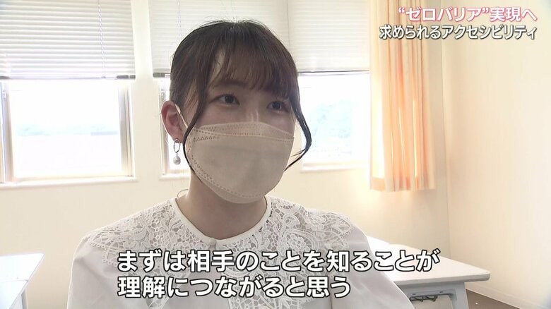 翻訳を担当したノートルダム清心女子大学の学生