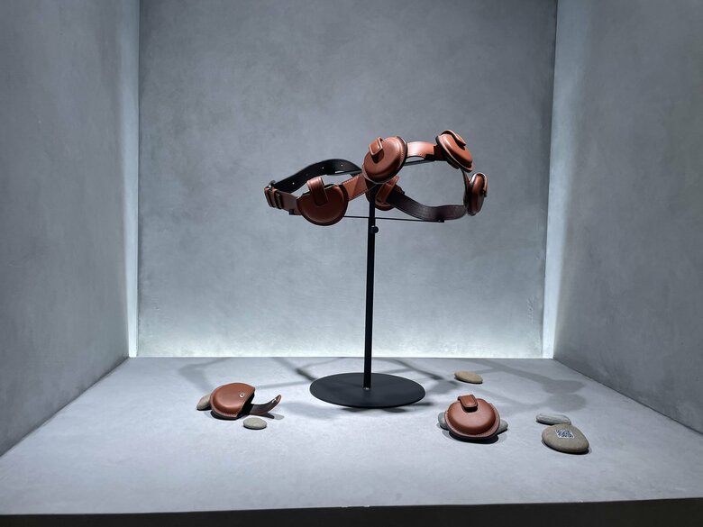 渋谷店展示の様子（提供：土屋鞄製造所）