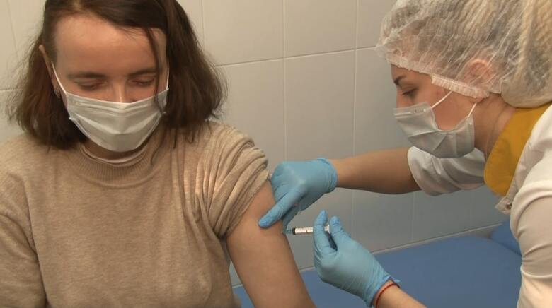 世界初承認のロシア産ワクチン「スプートニクV」。安全性を疑われ接種率が低い（2020年12月）