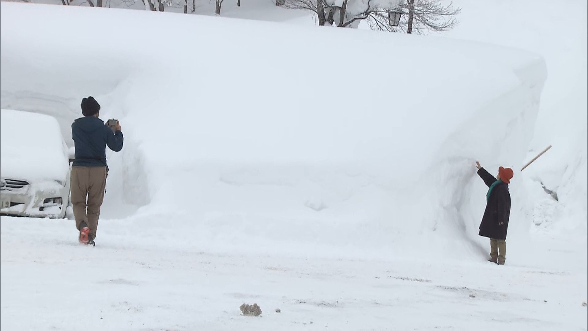 青森・酸ヶ湯温泉の積雪が5メートルに達する…12年ぶりの大雪