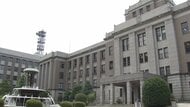 女性トイレに侵入して盗撮しようとした小学校の男性教師など3人を懲戒免職　滋賀県教育委員会