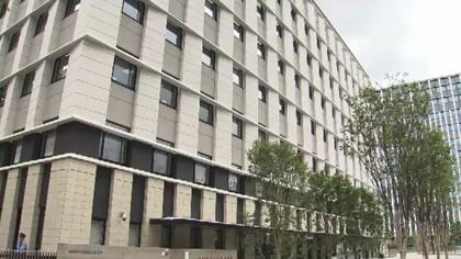 医師免許なく医療行為させた医師法違反の罪　産婦人科クリニック院長を起訴　出産女性「分娩の際に腹を押された」　福岡
