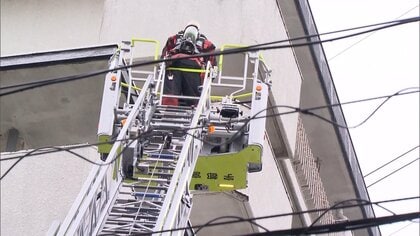 マンション火災で子ども含む4人がケガ　JR宇都宮駅近く住宅・店舗が並ぶ地域
