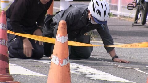 自転車に乗っていた母子3人が軽自動車にはねられる…39歳母親死亡　20歳会社員を現行犯逮捕　香川・高松市