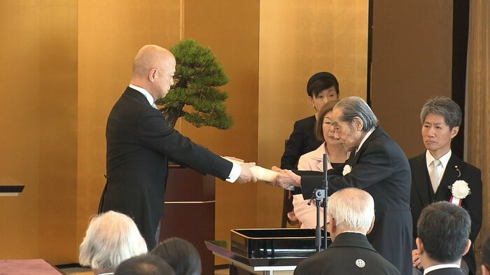 工芸家 大樋年雄さん(十一代目 大樋長左衛門)