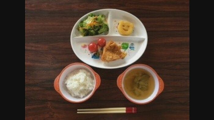 長野市の「稲田児童クラブ」では1食200円で昼食を提供