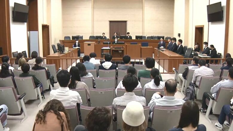 前田被告の公判には多くの傍聴者が訪れた