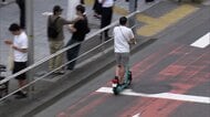 【対策は】電動キックボード　低いヘルメット着用率、都内は2.6％　無料貸し出しも利用ゼロ　死亡事故も発生